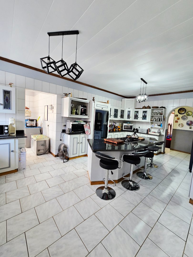 4 Bedroom Property for Sale in Wilkoppies North West